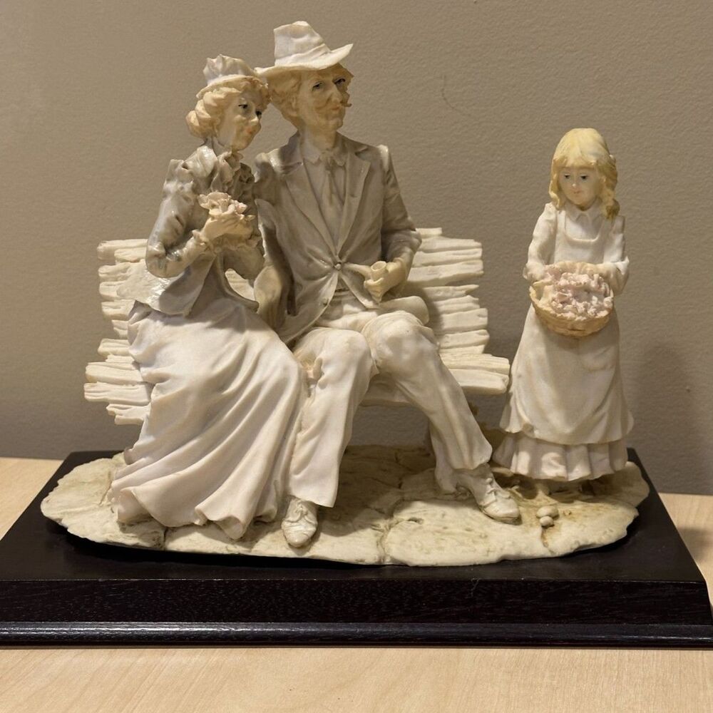 Vintage Grandparents Bench Figurine Wooden Base Limited Edition 225/8600 Family